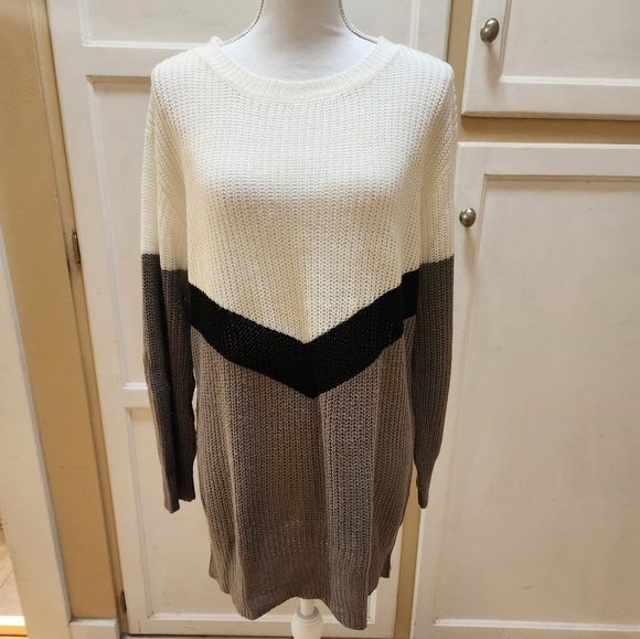 Emery Rose Women's Oversized Long-sleeved Sweater 🌹 - Picture 6 of 12